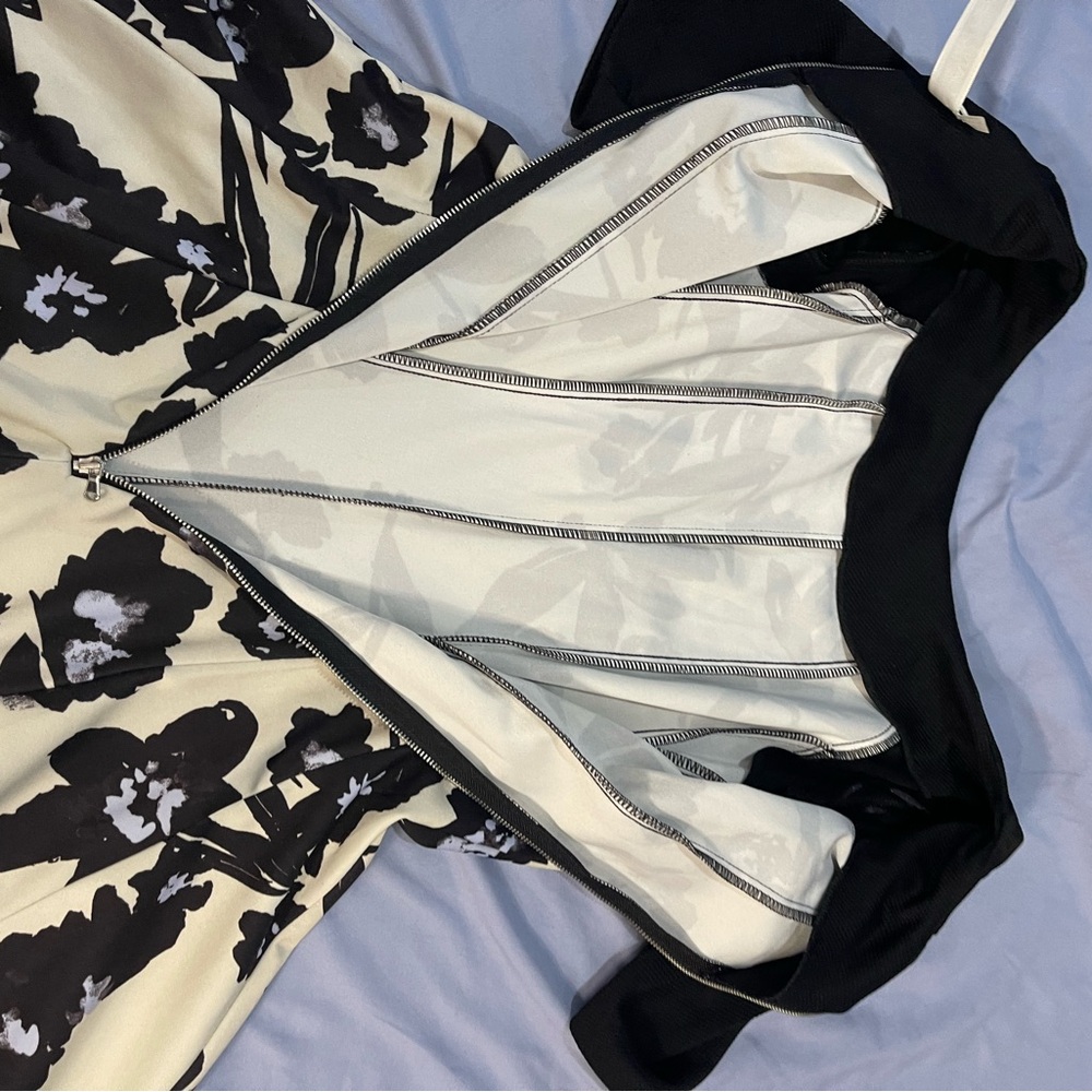 Julian Taylor Black and Cream Floral Midi Dress - Picture 16 of 16